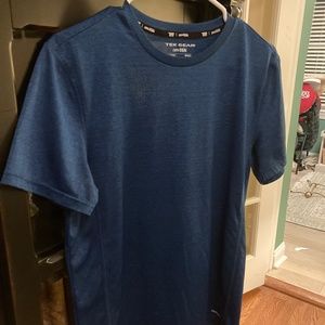 Tek Gear Drytex short sleeve shirt in deep blue; Men's small